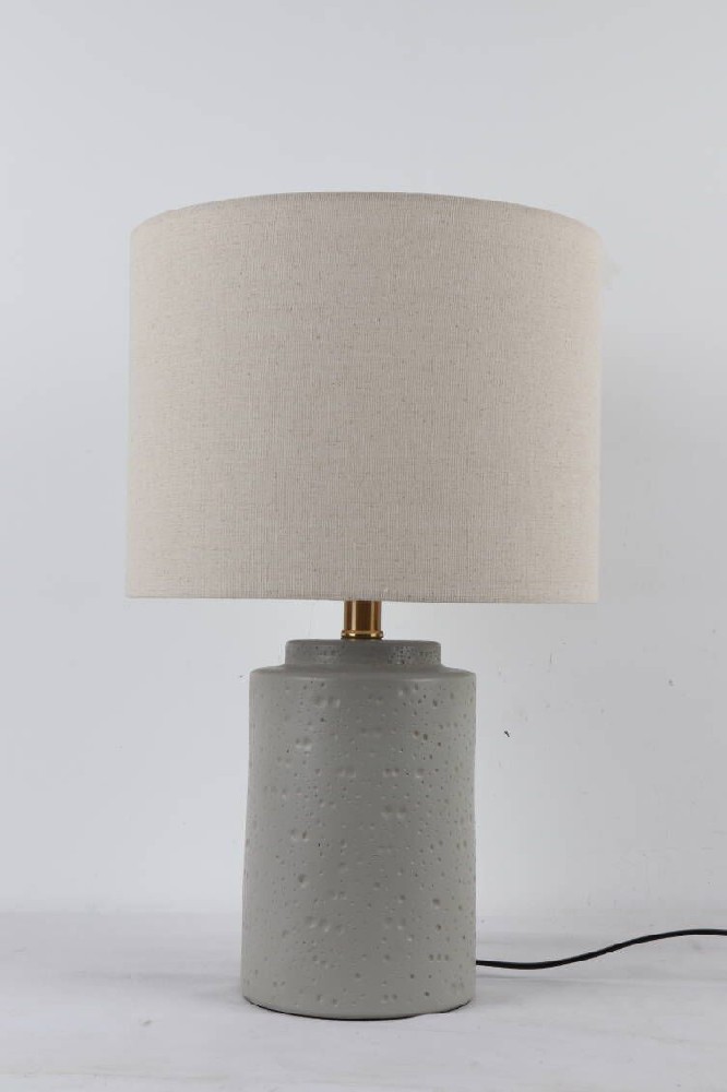 Porcelain table lamp